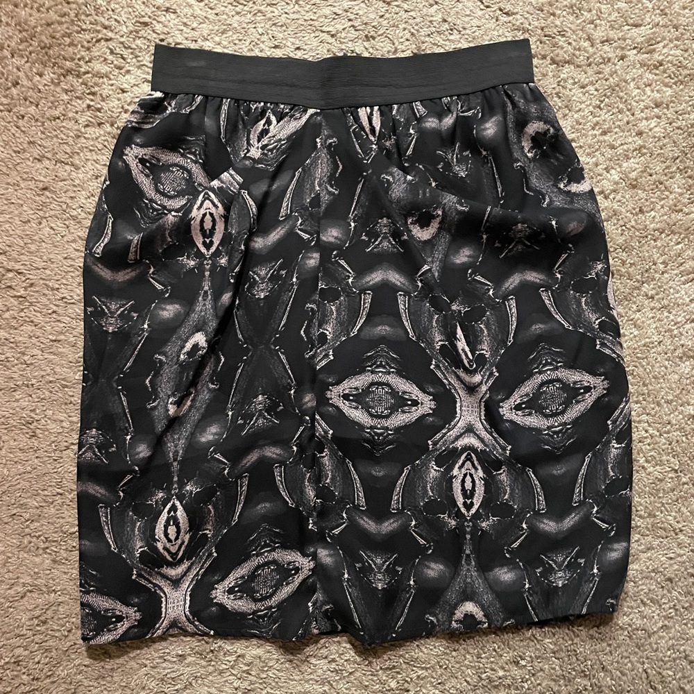 BB Dakota Skirt size Medium